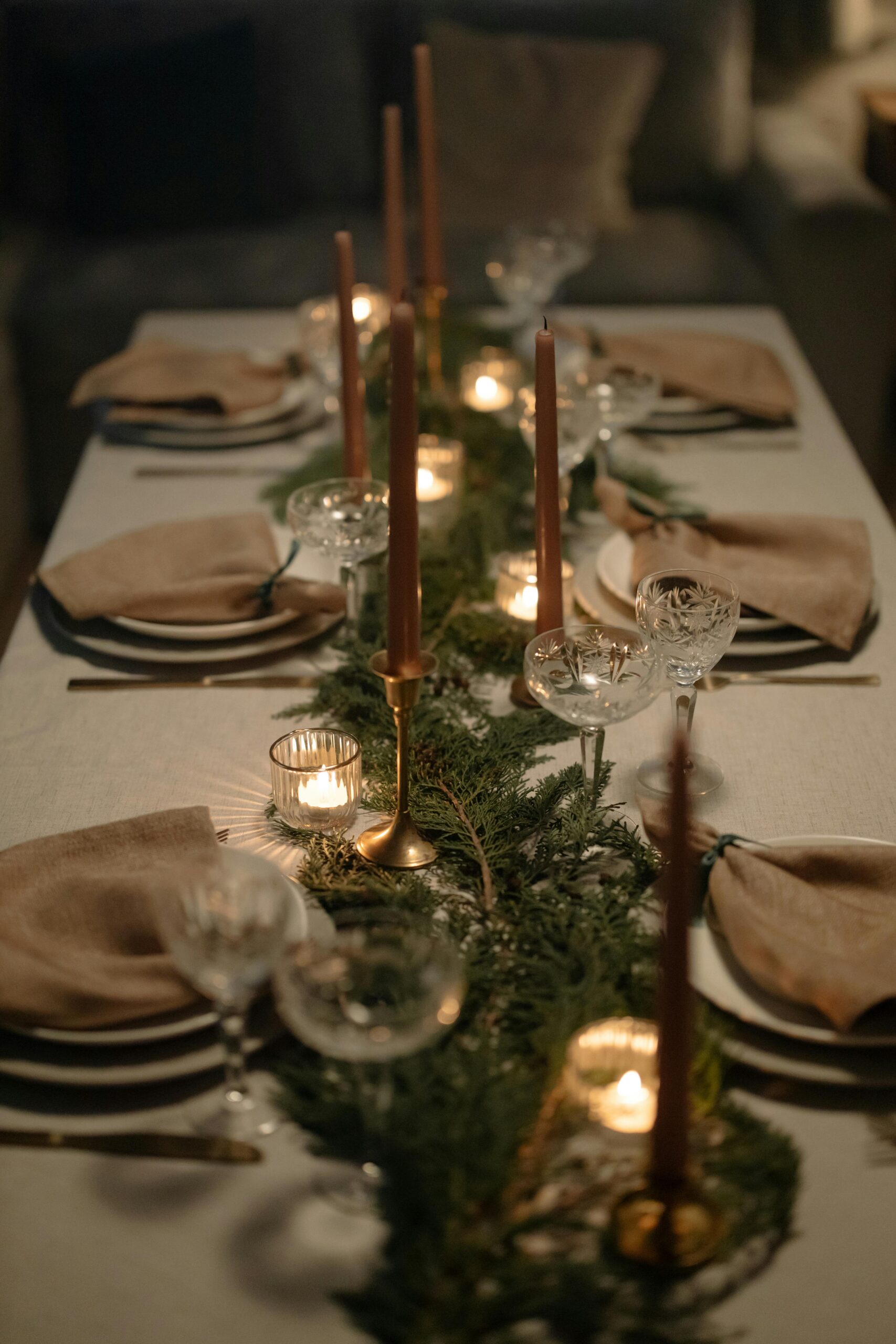 dinner place settings winter theme